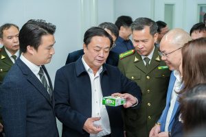 Bộ trưởng bộ Nông nghiệp và Phát triển nông thôn Lê Minh Hoan